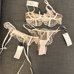 Bluebella Ivory Floral Lace Bra Set